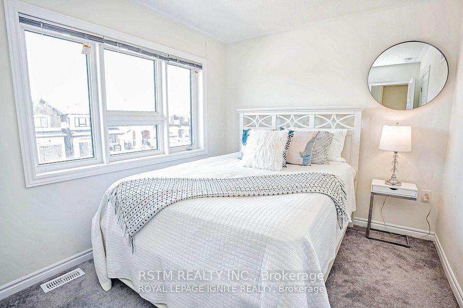 Photo 16 of 100 Barkerville Drive, Whitby, Rural Whitby — HOMEH