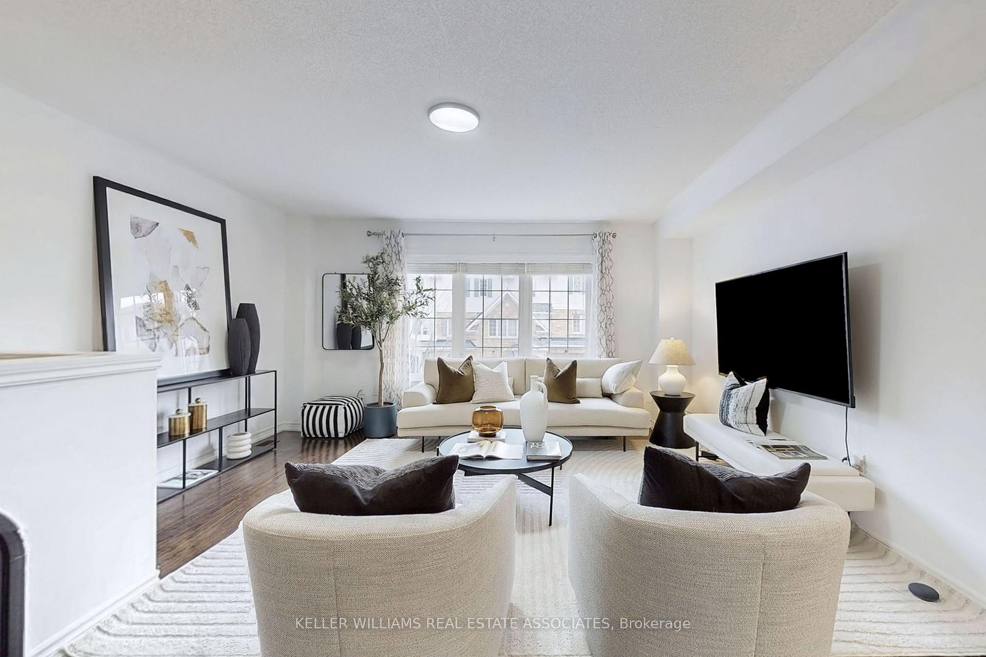 Photo 4 of 27 Benjamin Way, Whitby, Blue Grass Meadows — HOMEH