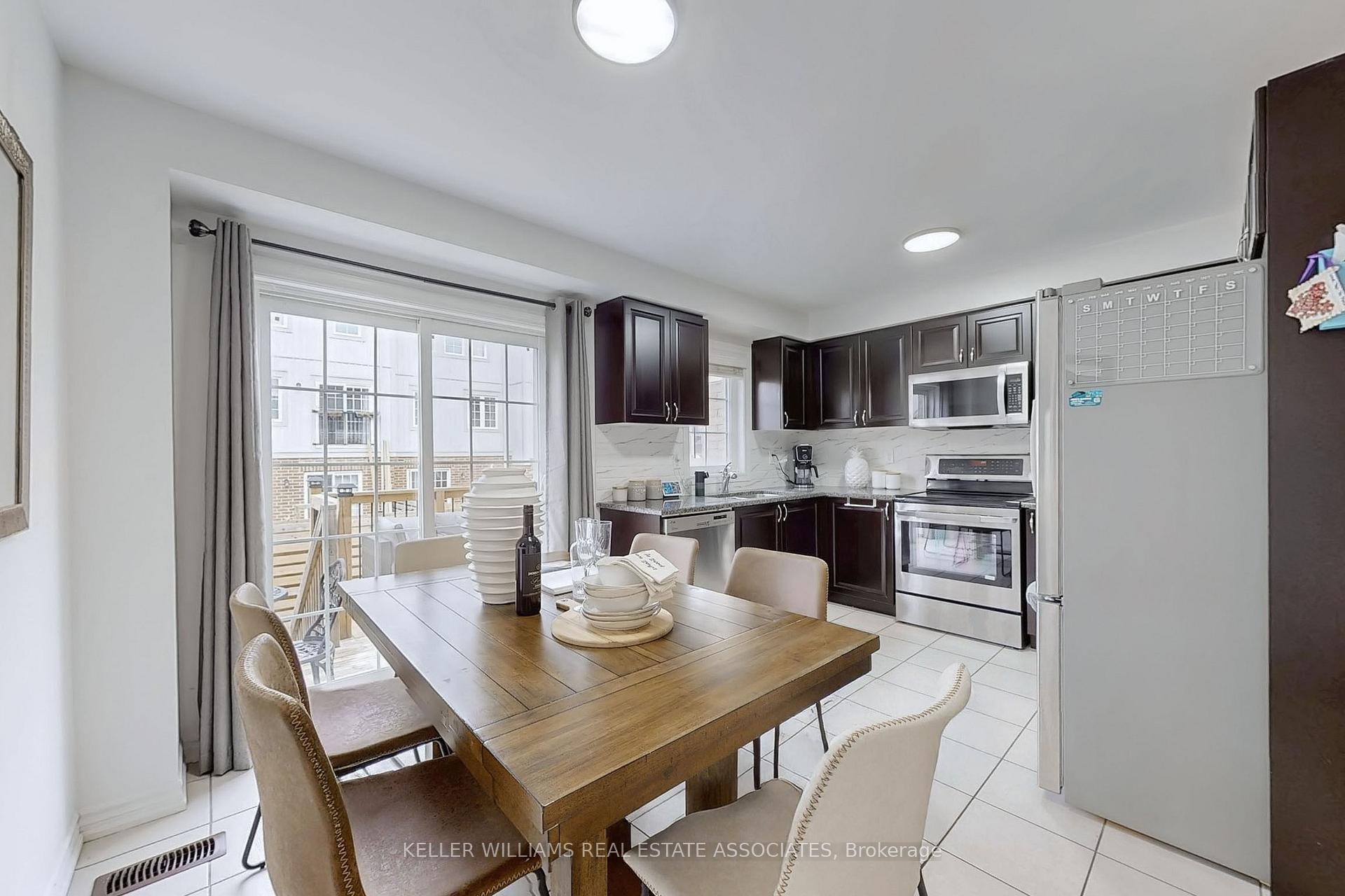 Photo 12 of 27 Benjamin Way, Whitby, Blue Grass Meadows — HOMEH