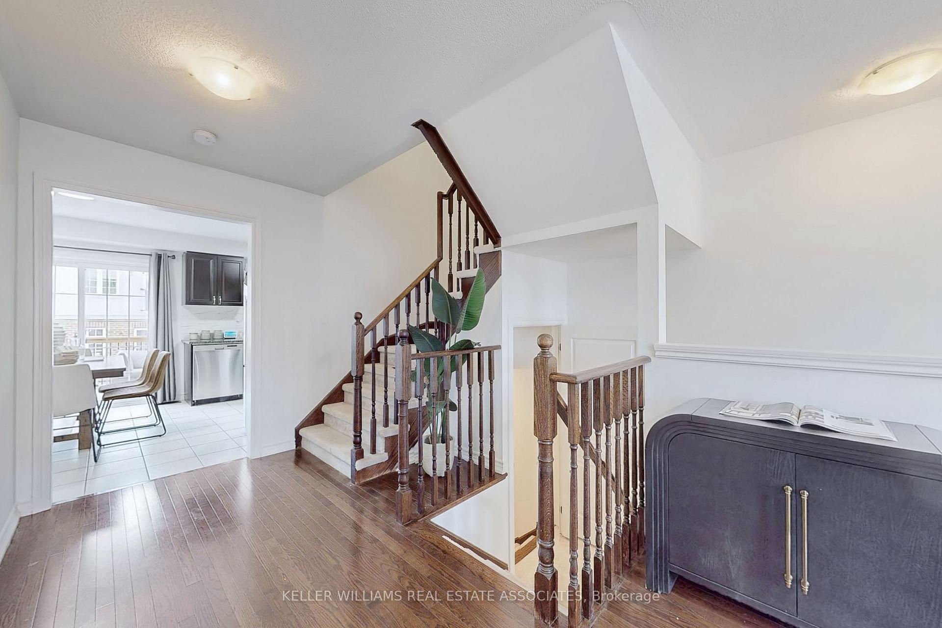 Photo 14 of 27 Benjamin Way, Whitby, Blue Grass Meadows — HOMEH