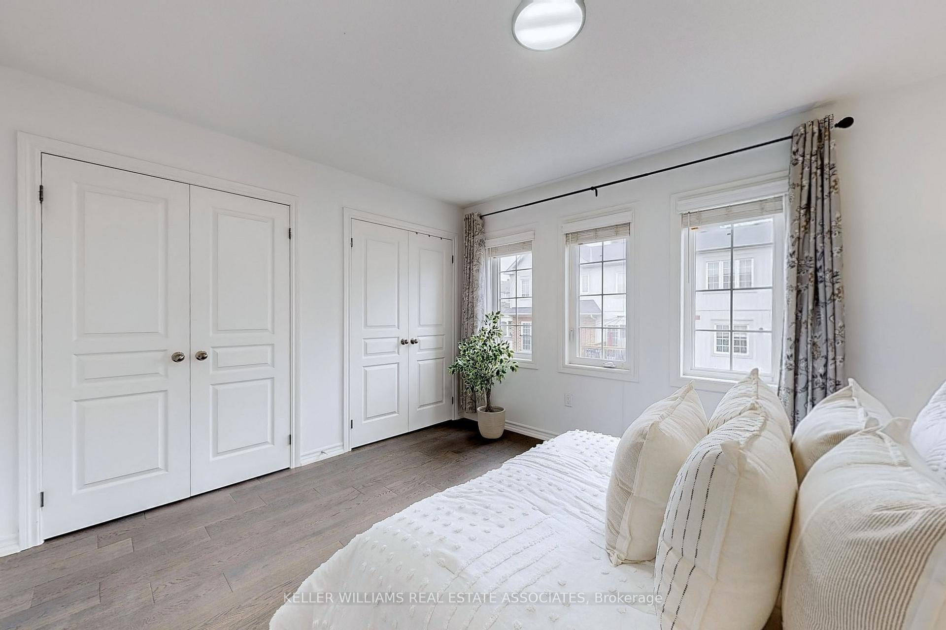 Photo 18 of 27 Benjamin Way, Whitby, Blue Grass Meadows — HOMEH