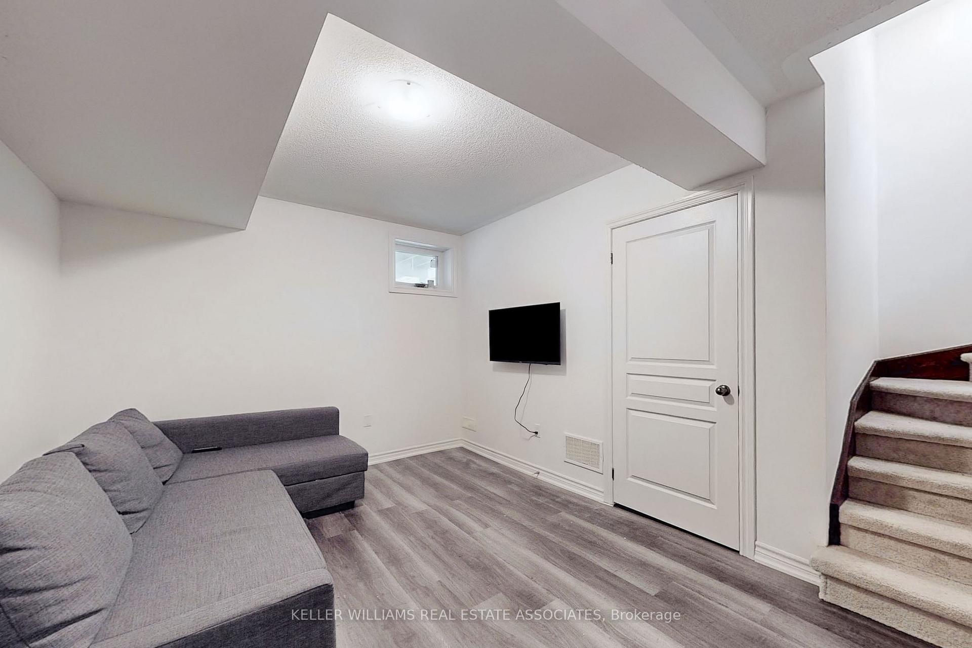 Photo 26 of 27 Benjamin Way, Whitby, Blue Grass Meadows — HOMEH