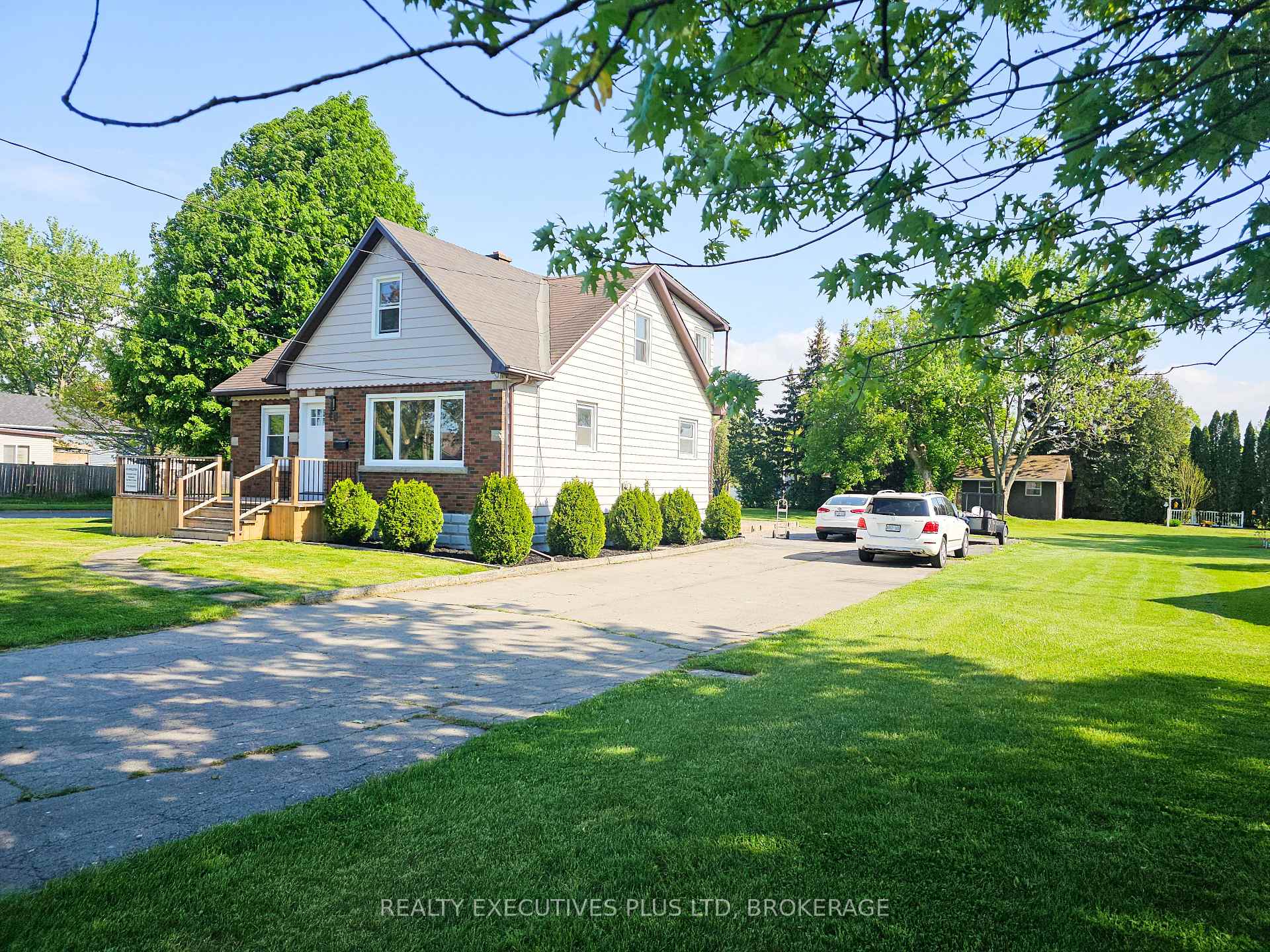 Photo 20 of 49 Quaker Road, Welland, N. Welland — HOMEH