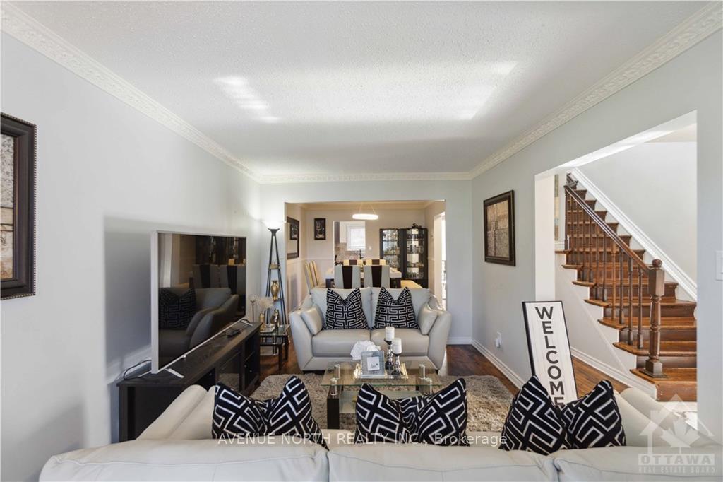Photo 6 of 1433 Laurin Crescent, Ottawa, Bilberry Creek/Queenswood Heights — HOMEH