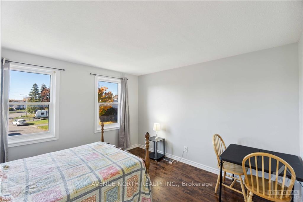 Photo 22 of 1433 Laurin Crescent, Ottawa, Bilberry Creek/Queenswood Heights — HOMEH
