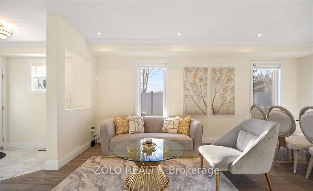 Photo 3 of 57 Brightsview Drive, Richmond Hill, Oak Ridges — HOMEH