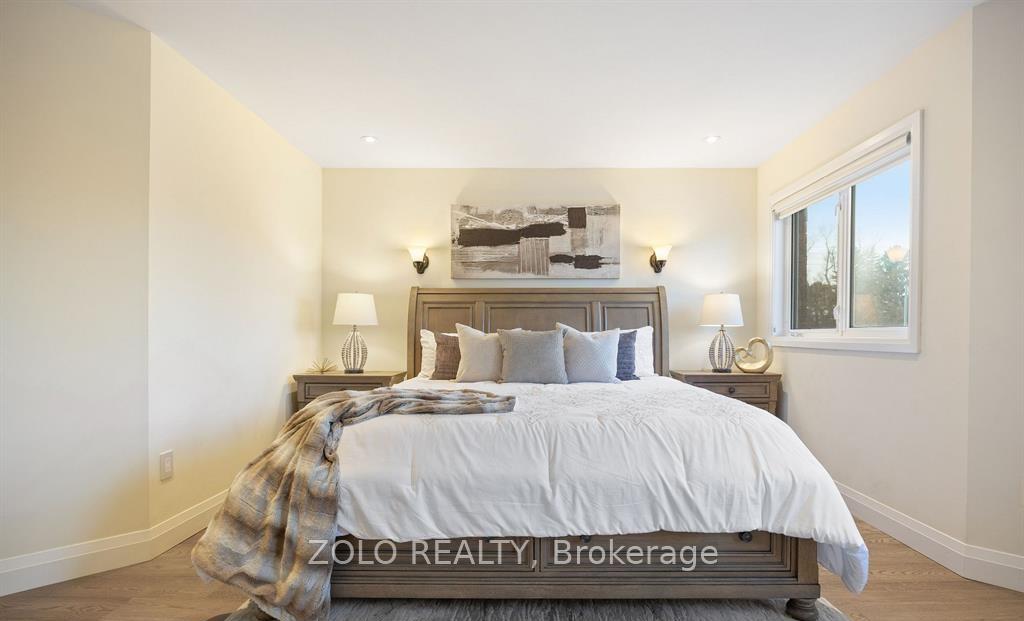 Photo 14 of 57 Brightsview Drive, Richmond Hill, Oak Ridges — HOMEH