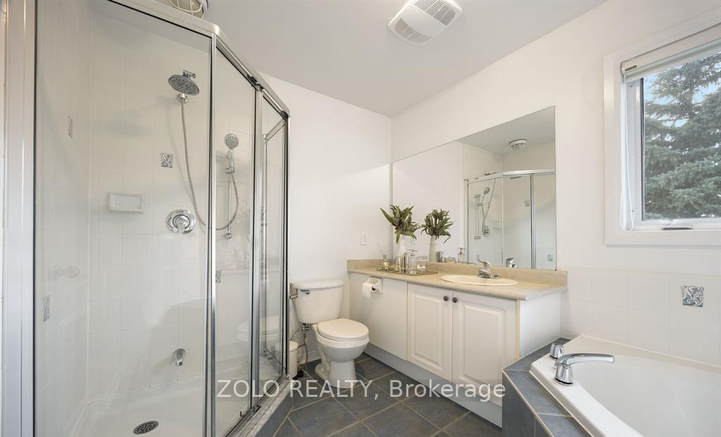 Photo 16 of 57 Brightsview Drive, Richmond Hill, Oak Ridges — HOMEH