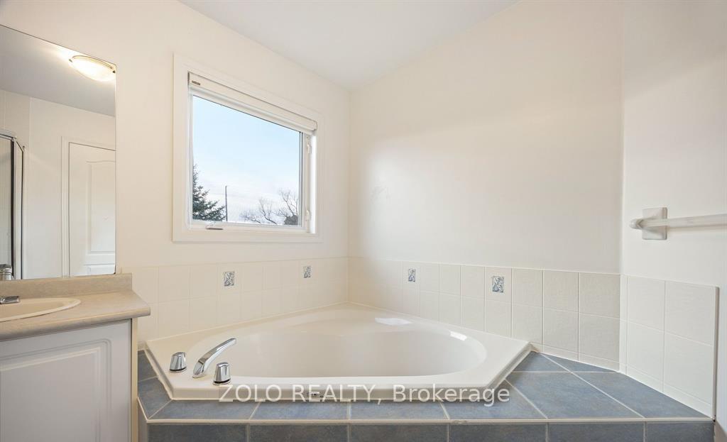 Photo 17 of 57 Brightsview Drive, Richmond Hill, Oak Ridges — HOMEH