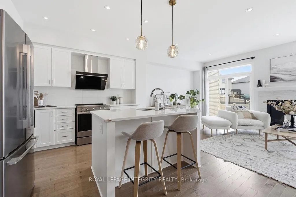 Photo 11 of 535 Borbridge Avenue, Ottawa, Riverside South/Gloucester Glen — HOMEH
