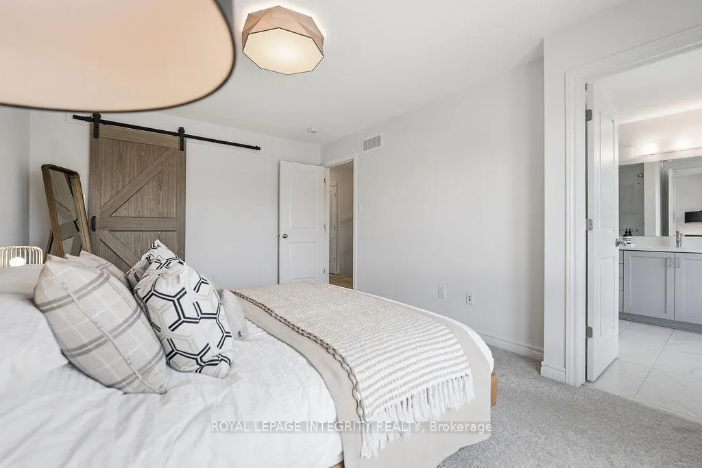 Photo 34 of 535 Borbridge Avenue, Ottawa, Riverside South/Gloucester Glen — HOMEH