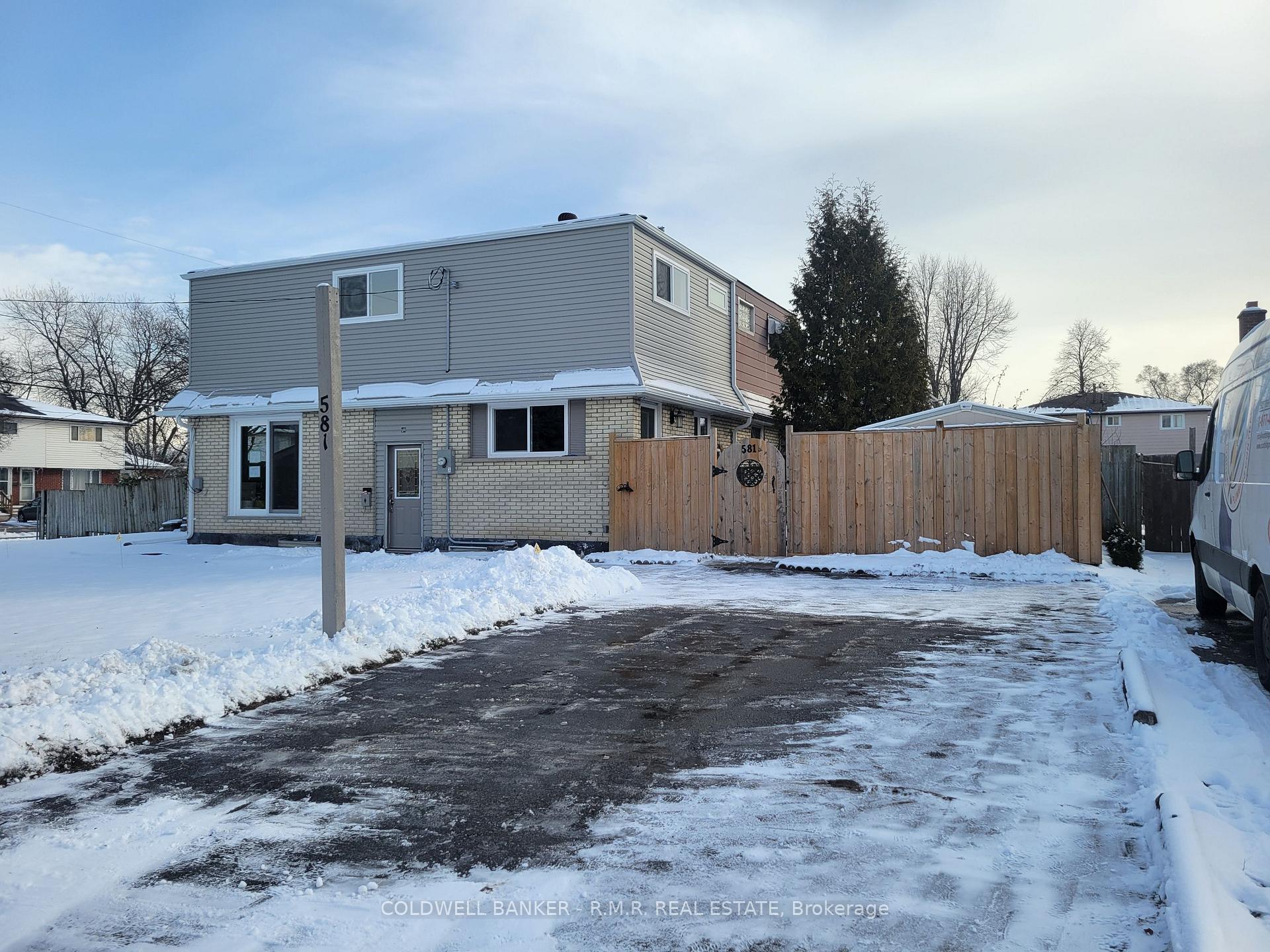Photo 1 of 581 Radisson Avenue, Oshawa, Vanier — HOMEH
