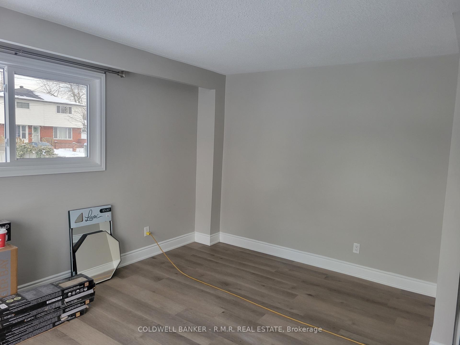 Photo 3 of 581 Radisson Avenue, Oshawa, Vanier — HOMEH