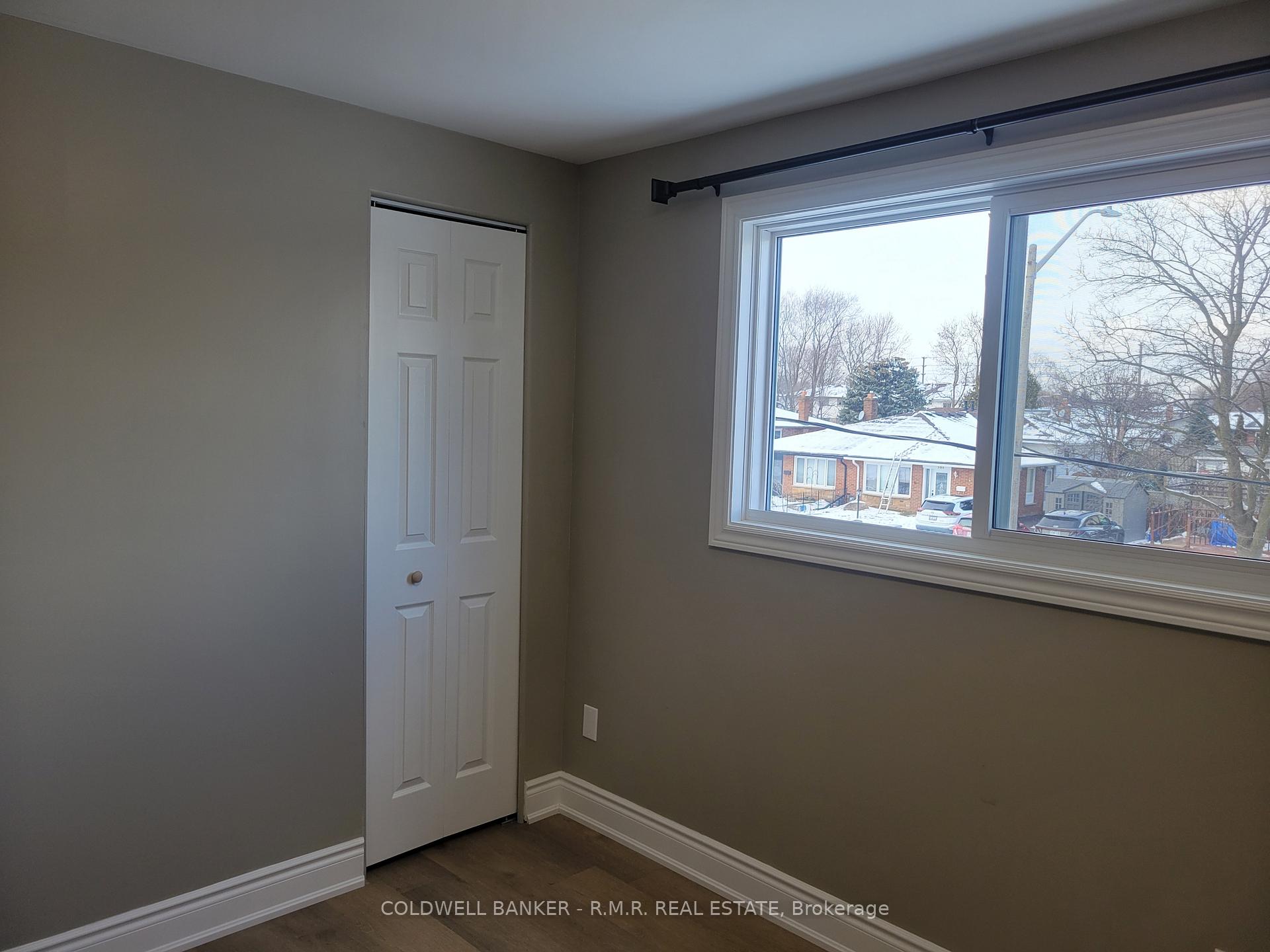 Photo 13 of 581 Radisson Avenue, Oshawa, Vanier — HOMEH