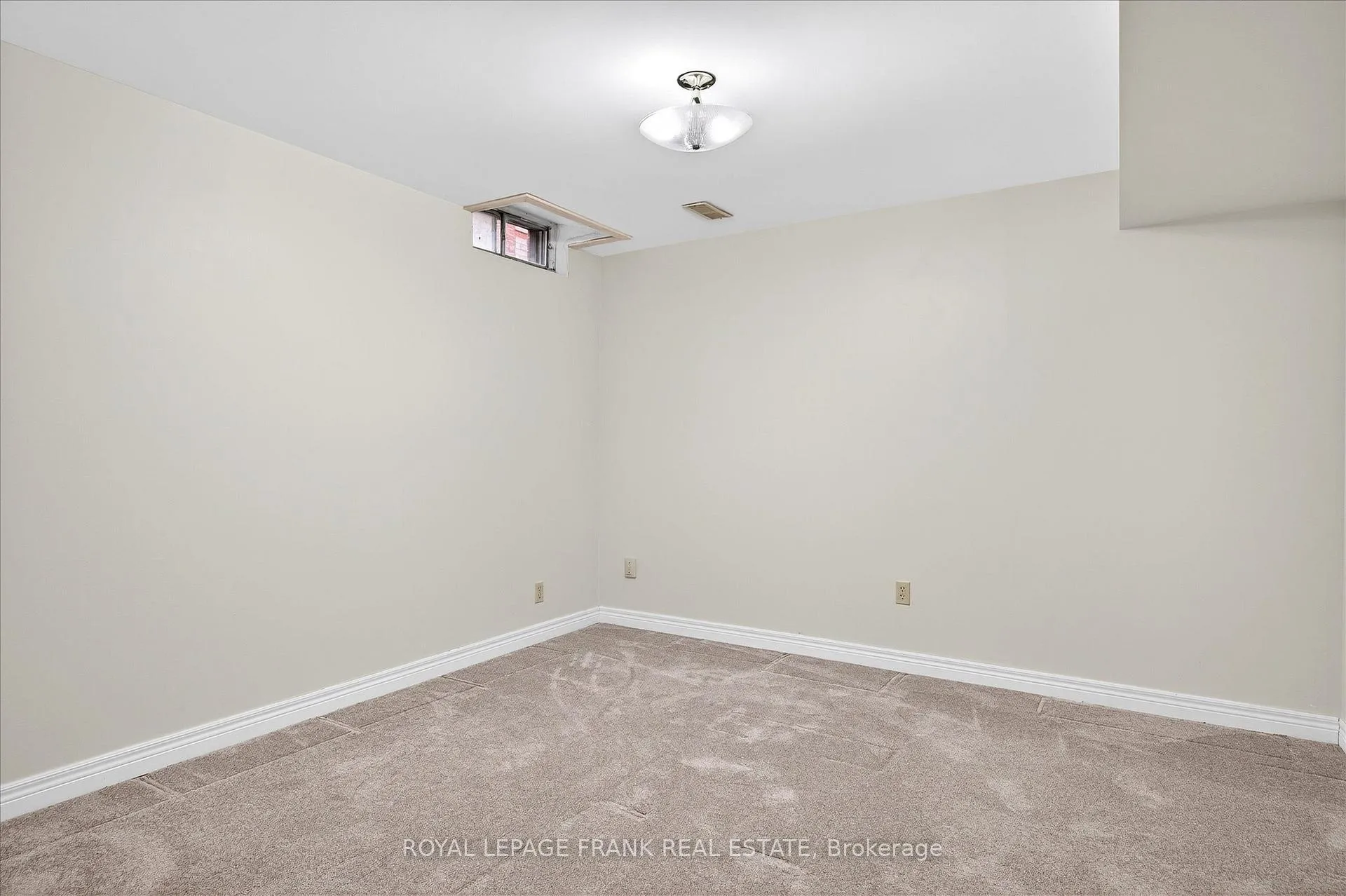 Photo 25 of 544 Fortye Drive, Peterborough, Otonabee Ward 1 — HOMEH