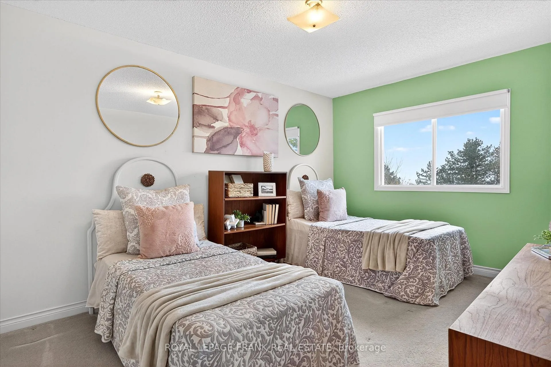 Photo 36 of 544 Fortye Drive, Peterborough, Otonabee Ward 1 — HOMEH