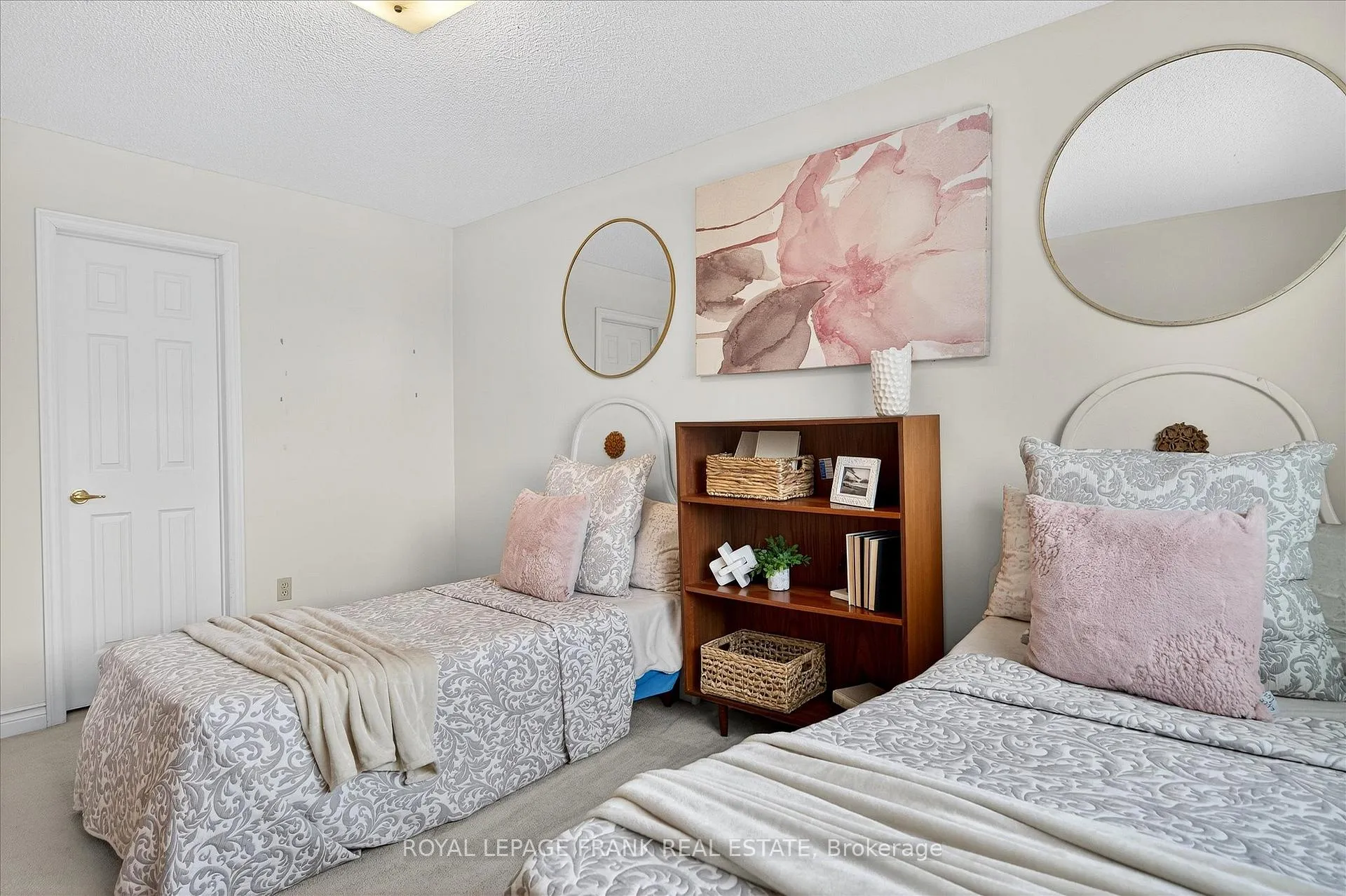 Photo 38 of 544 Fortye Drive, Peterborough, Otonabee Ward 1 — HOMEH