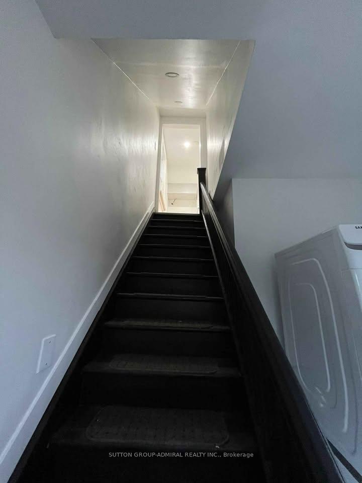 Photo 10 of 214 Jackson Avenue, Oshawa, Central — HOMEH