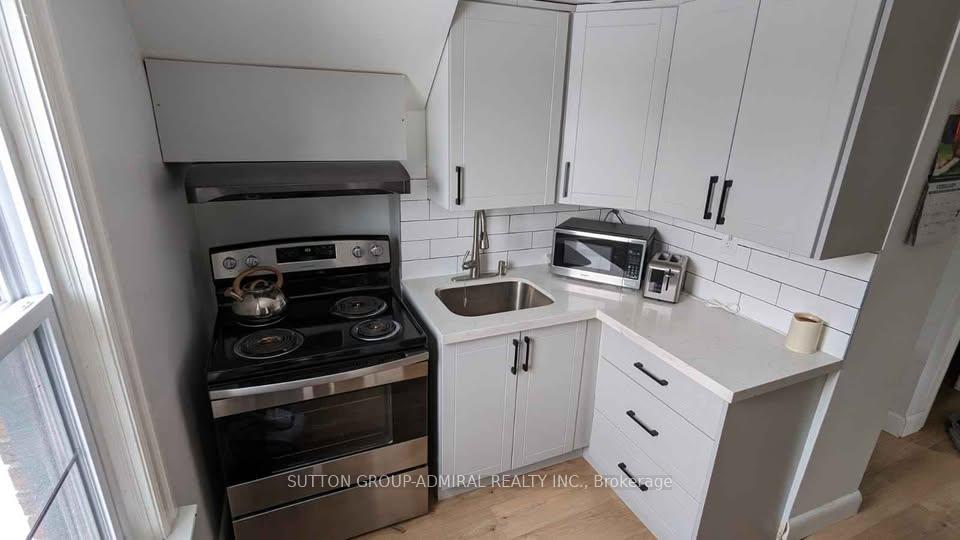 Photo 13 of 214 Jackson Avenue, Oshawa, Central — HOMEH
