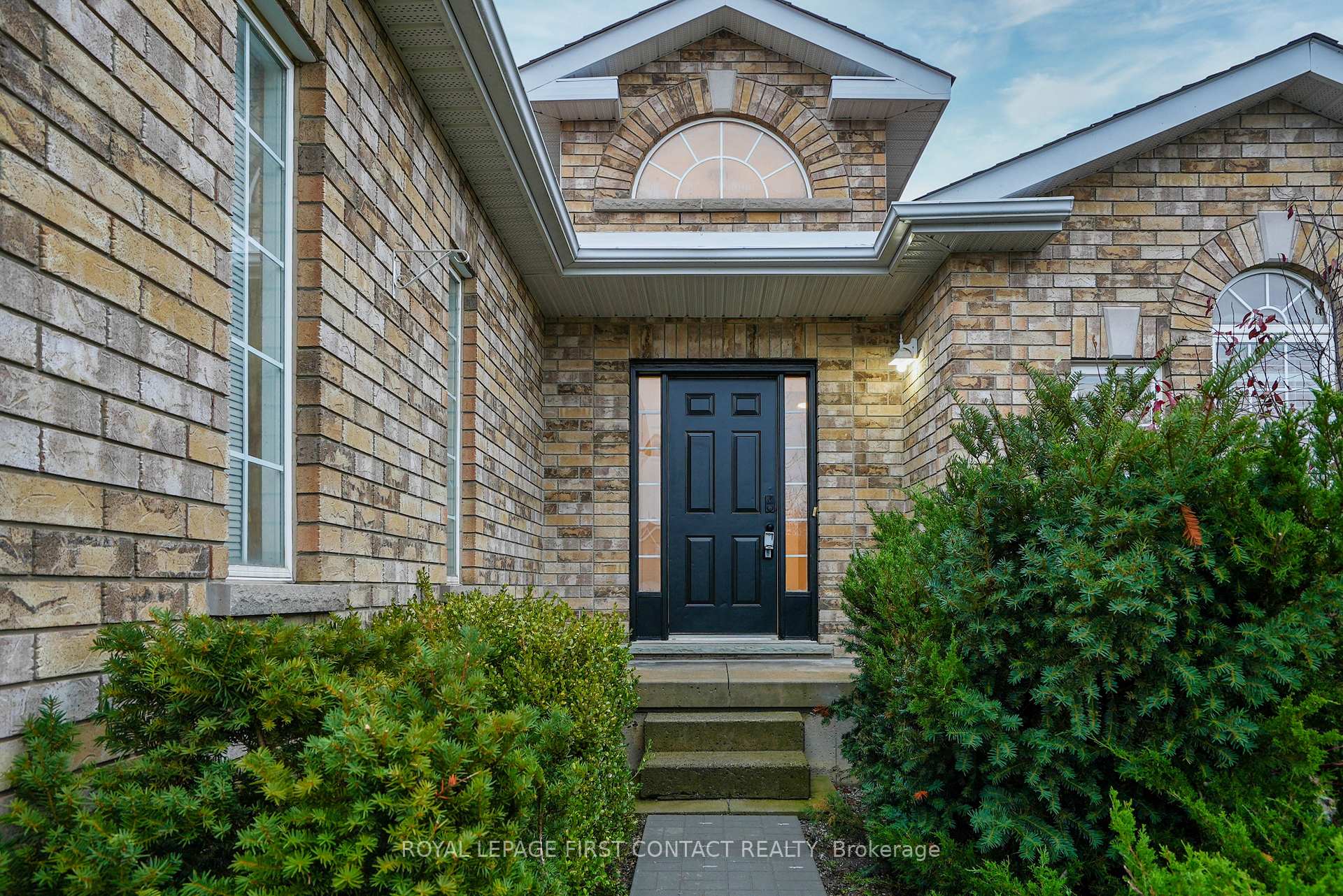 Photo 25 of 79 Sproule Drive, Barrie, Edgehill Drive — HOMEH
