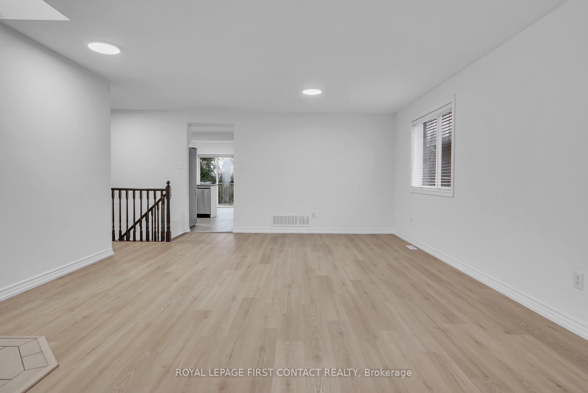 Photo 7 of 79 Sproule Drive, Barrie, Edgehill Drive — HOMEH