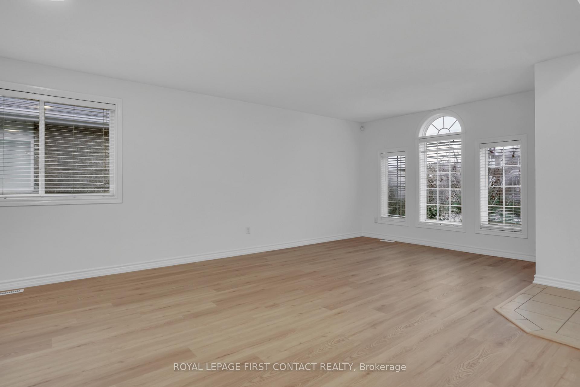 Photo 6 of 79 Sproule Drive, Barrie, Edgehill Drive — HOMEH