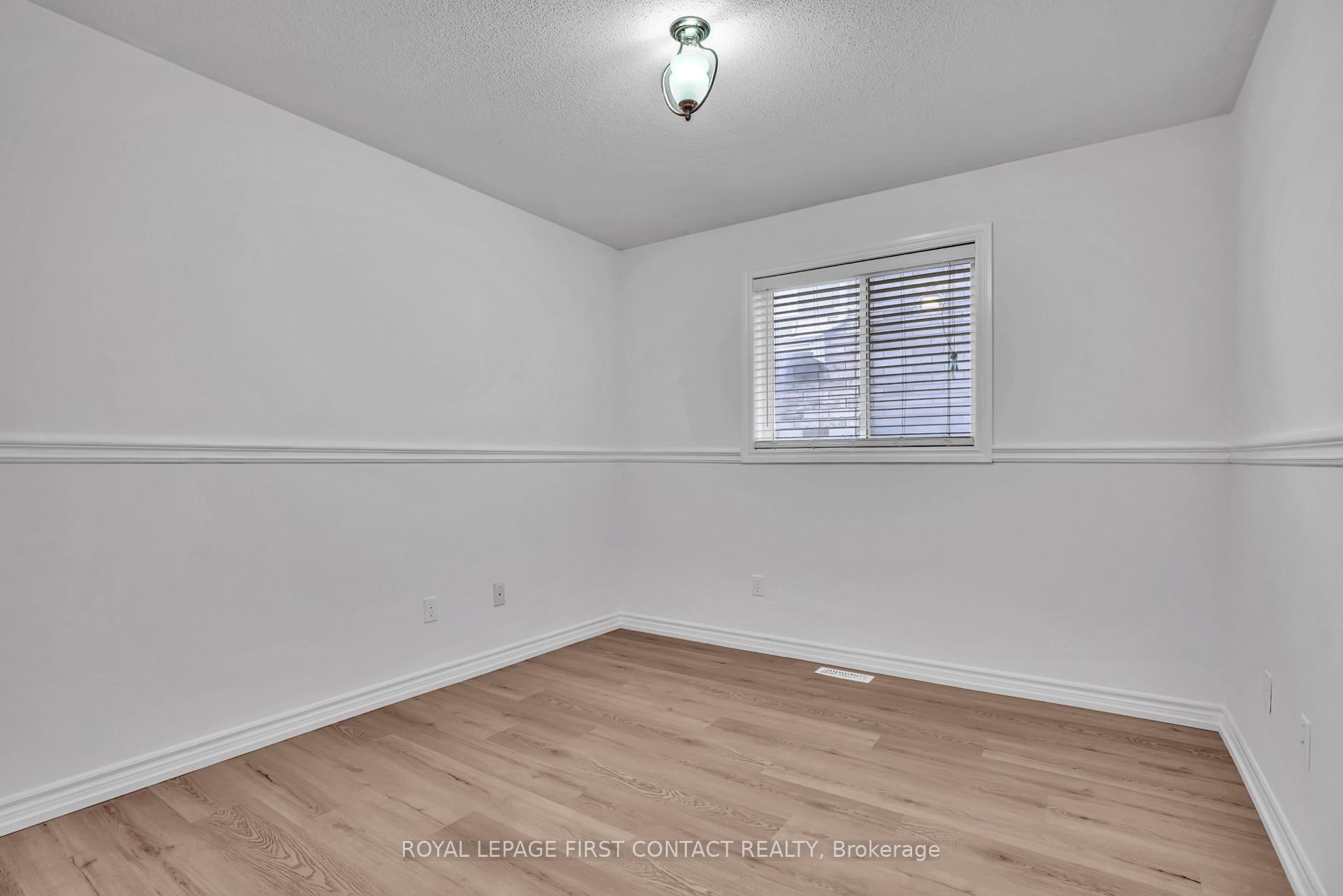 Photo 23 of 79 Sproule Drive, Barrie, Edgehill Drive — HOMEH