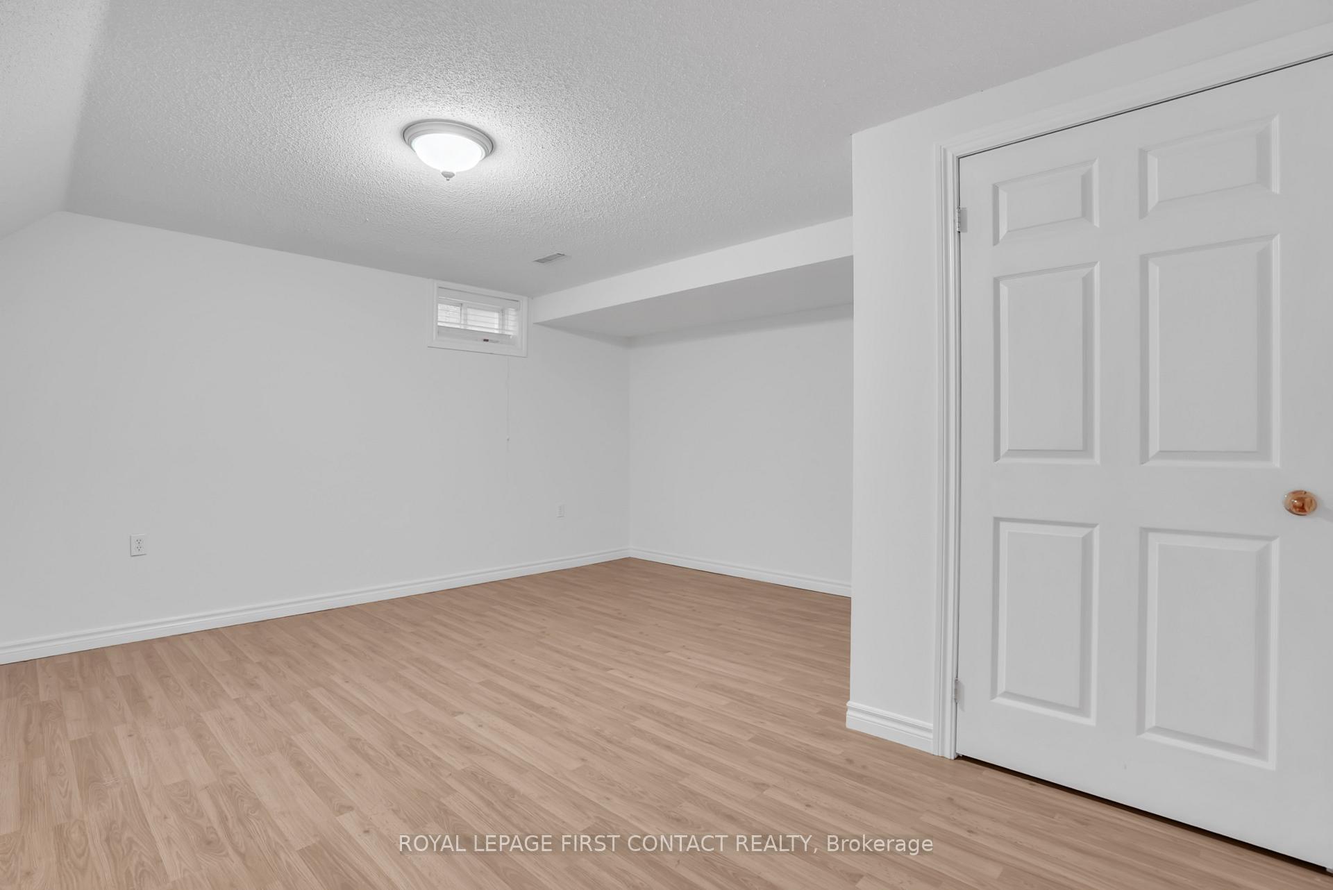 Photo 38 of 79 Sproule Drive, Barrie, Edgehill Drive — HOMEH