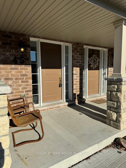 Photo 2 of 45 Great Gabe Crescent, Oshawa, Windfields — HOMEH