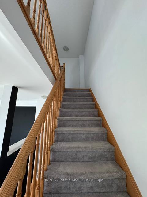 Photo 13 of 45 Great Gabe Crescent, Oshawa, Windfields — HOMEH