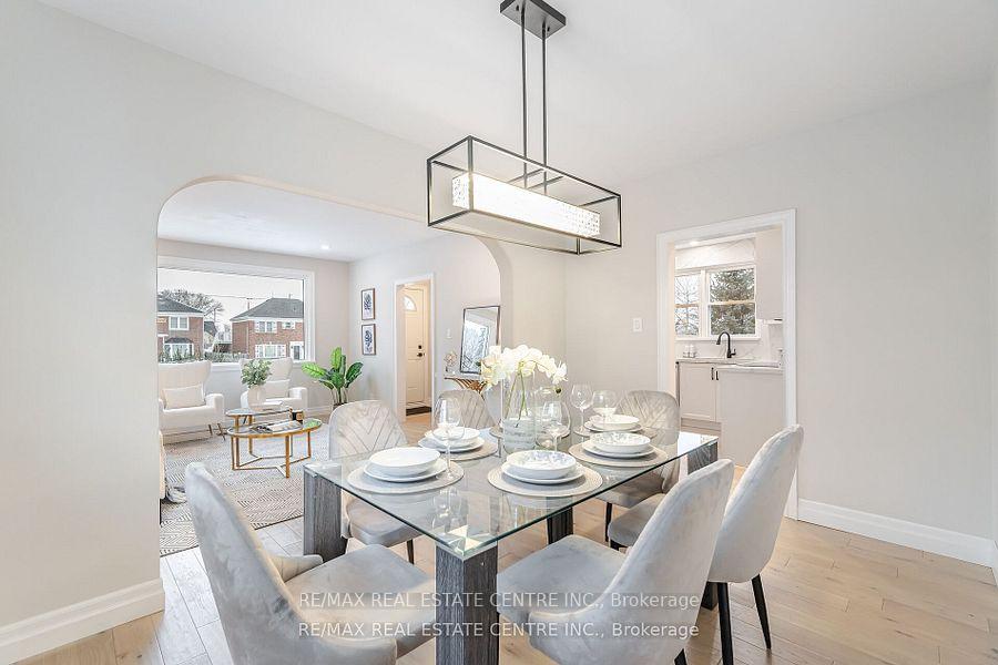 Photo 10 of 531 King Street E, Oshawa, Central — HOMEH