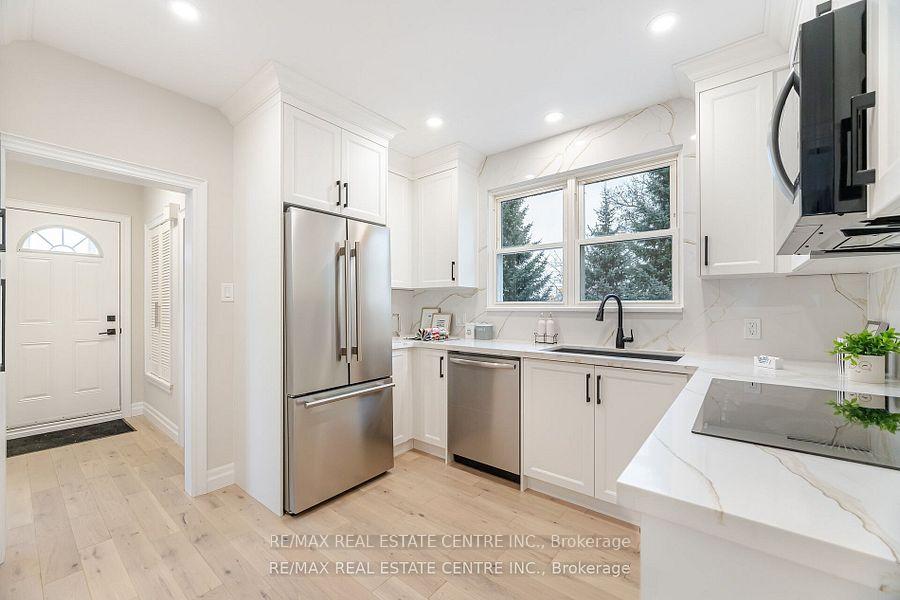 Photo 11 of 531 King Street E, Oshawa, Central — HOMEH