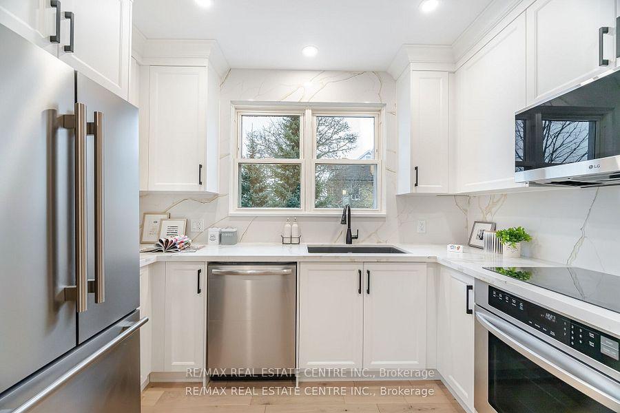 Photo 12 of 531 King Street E, Oshawa, Central — HOMEH