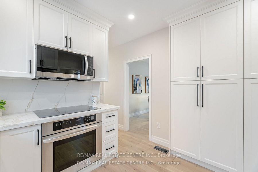 Photo 14 of 531 King Street E, Oshawa, Central — HOMEH
