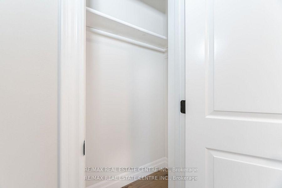 Photo 21 of 531 King Street E, Oshawa, Central — HOMEH