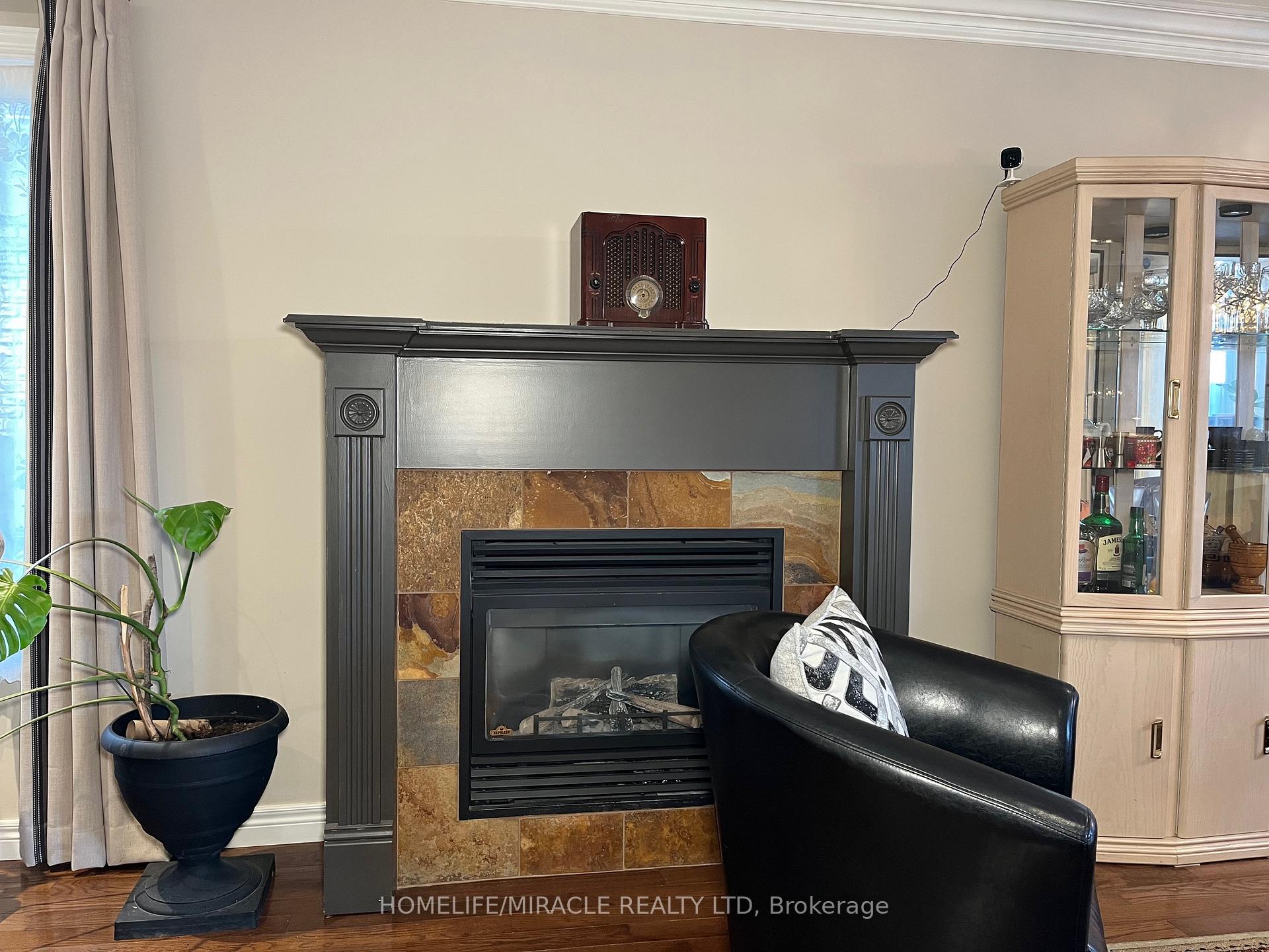 Photo 12 of 19 Teresa Drive, Whitby, Downtown Whitby — HOMEH