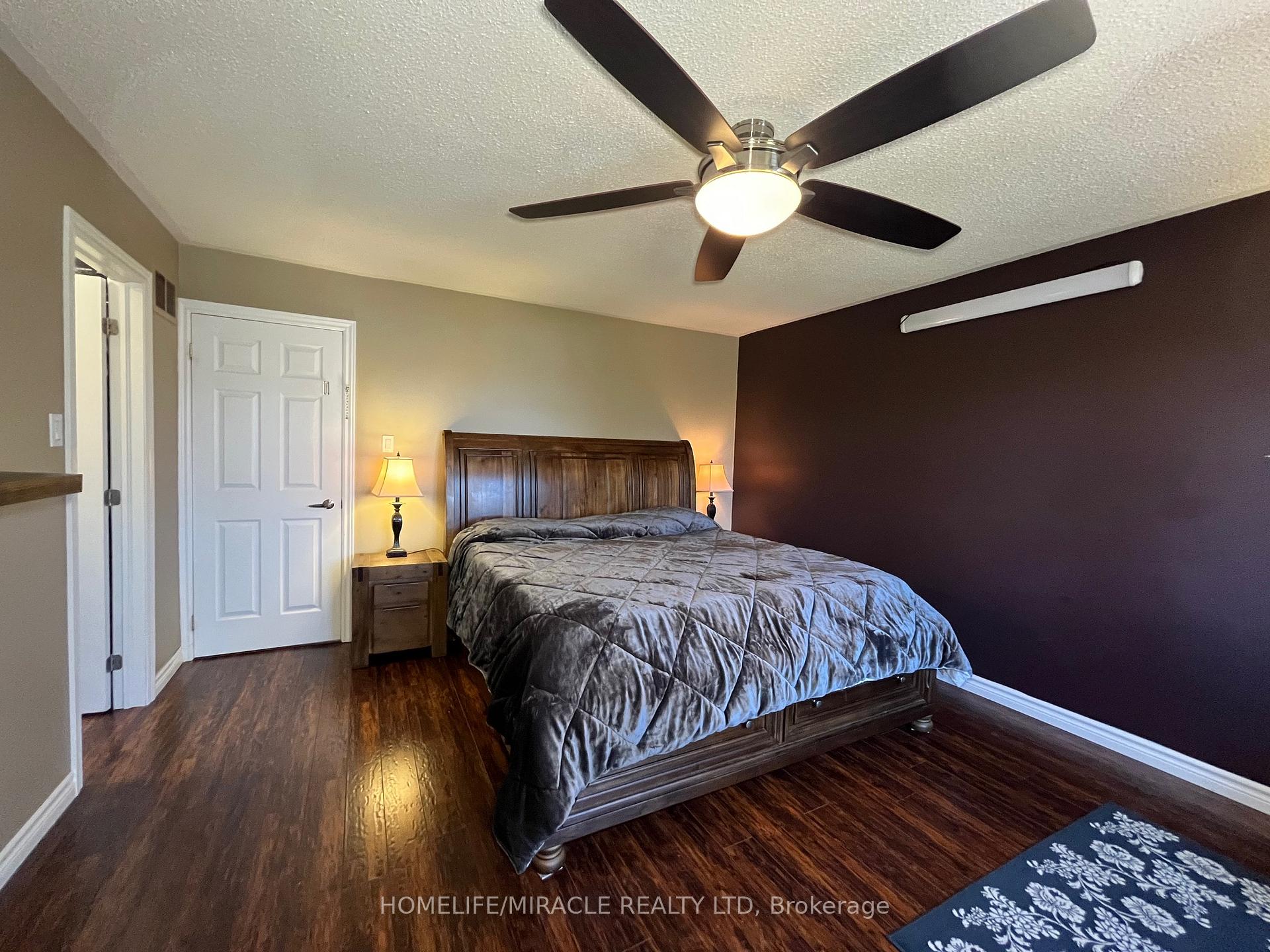 Photo 21 of 19 Teresa Drive, Whitby, Downtown Whitby — HOMEH