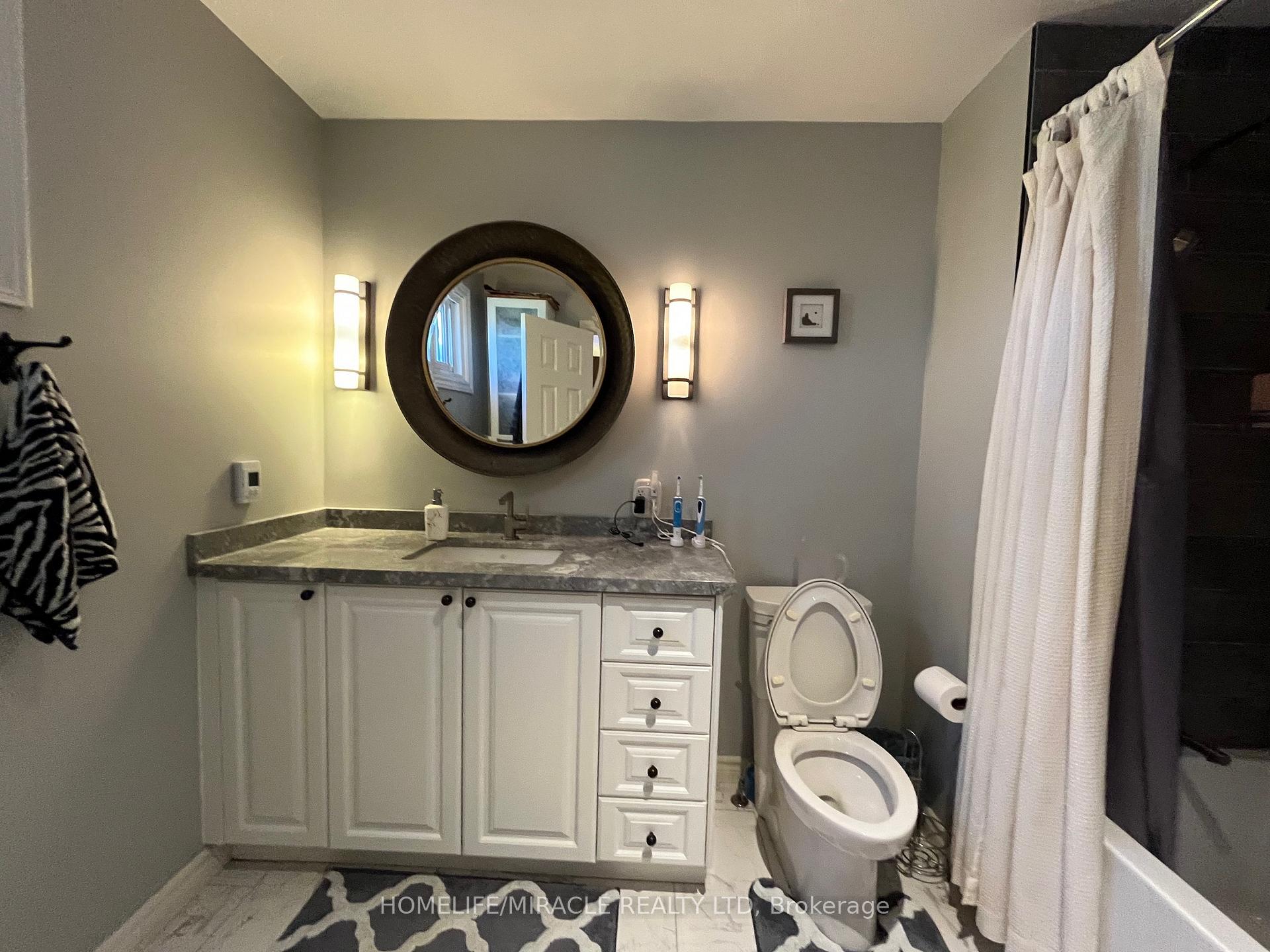 Photo 25 of 19 Teresa Drive, Whitby, Downtown Whitby — HOMEH