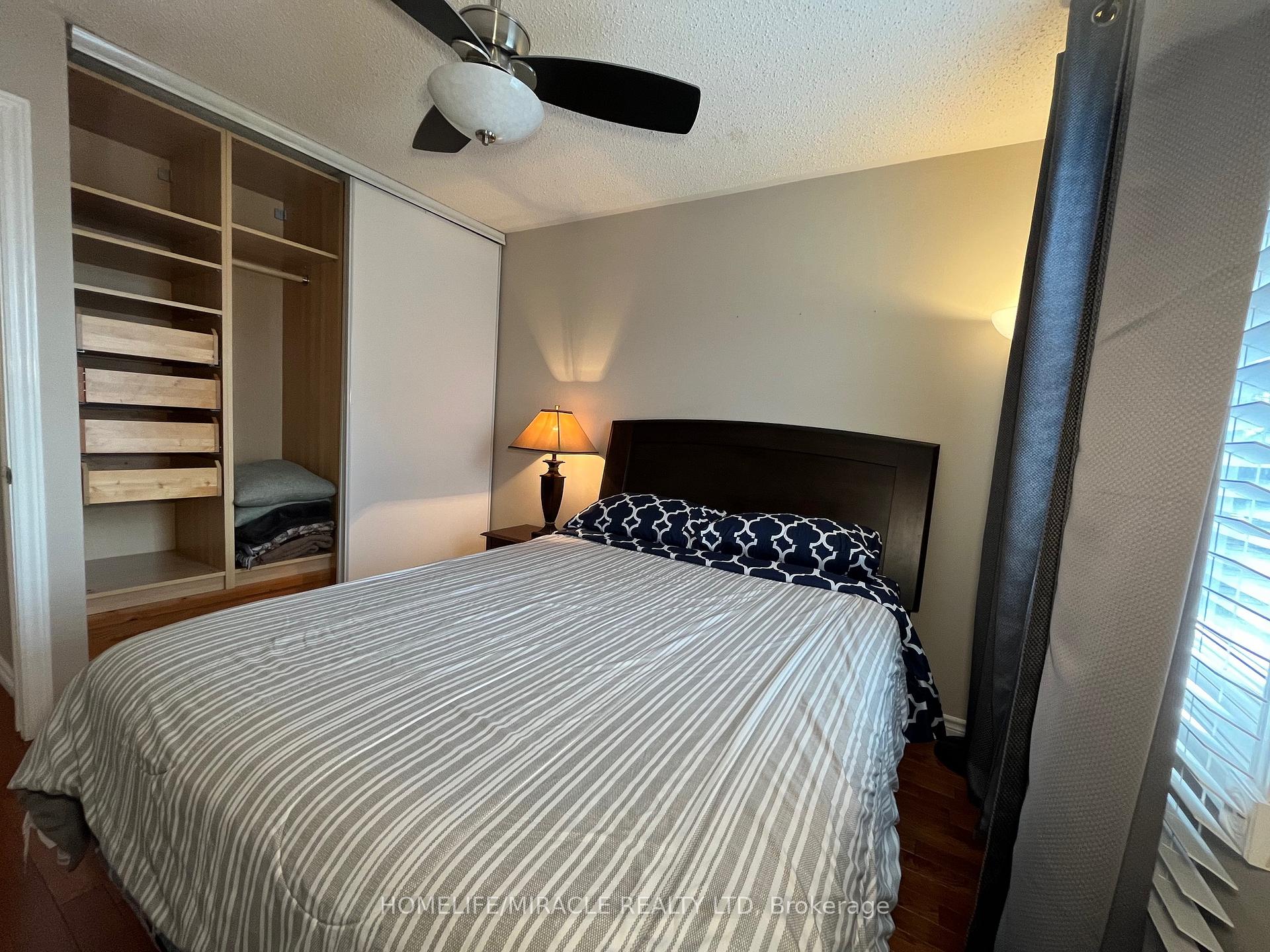 Photo 33 of 19 Teresa Drive, Whitby, Downtown Whitby — HOMEH