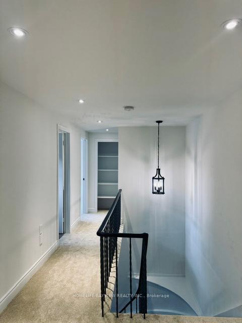 Photo 14 of 7 Hailey Hollow, Barrie, Letitia Heights — HOMEH