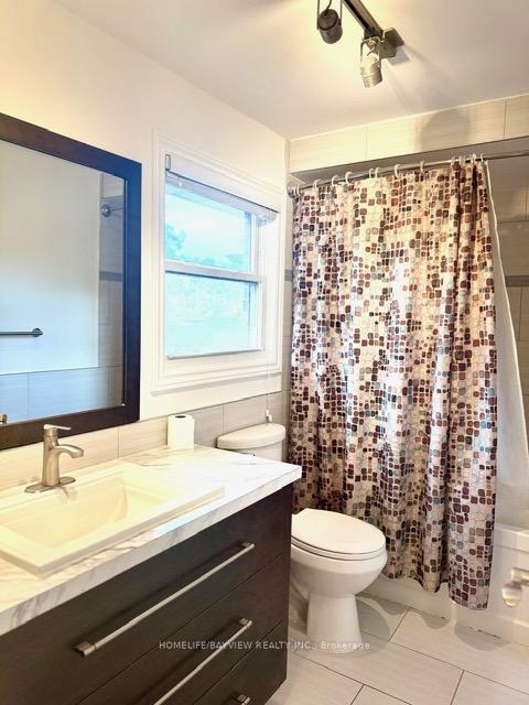 Photo 21 of 7 Hailey Hollow, Barrie, Letitia Heights — HOMEH