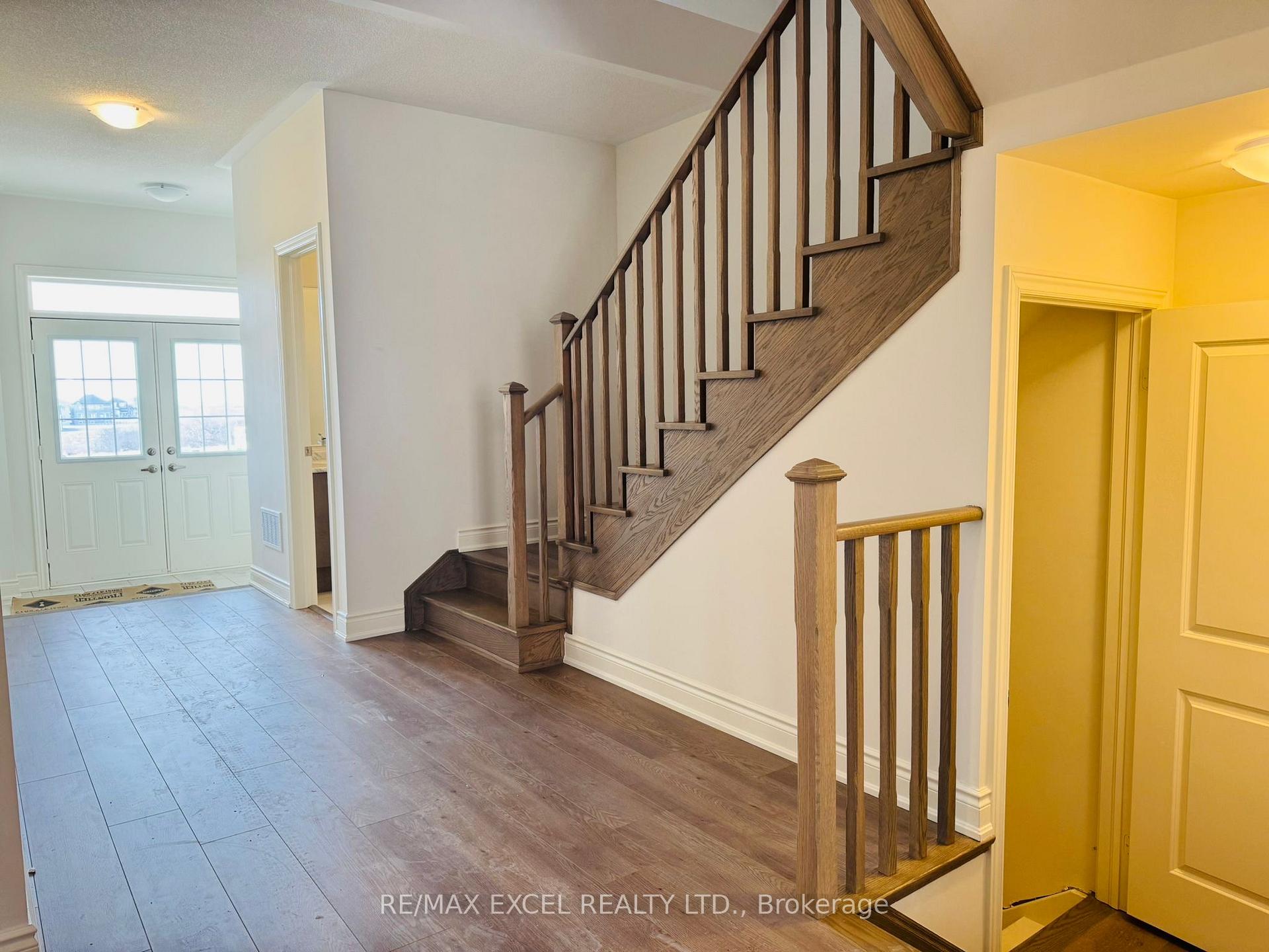 Photo 2 of 2191 Crystal Drive, Oshawa, Kedron — HOMEH