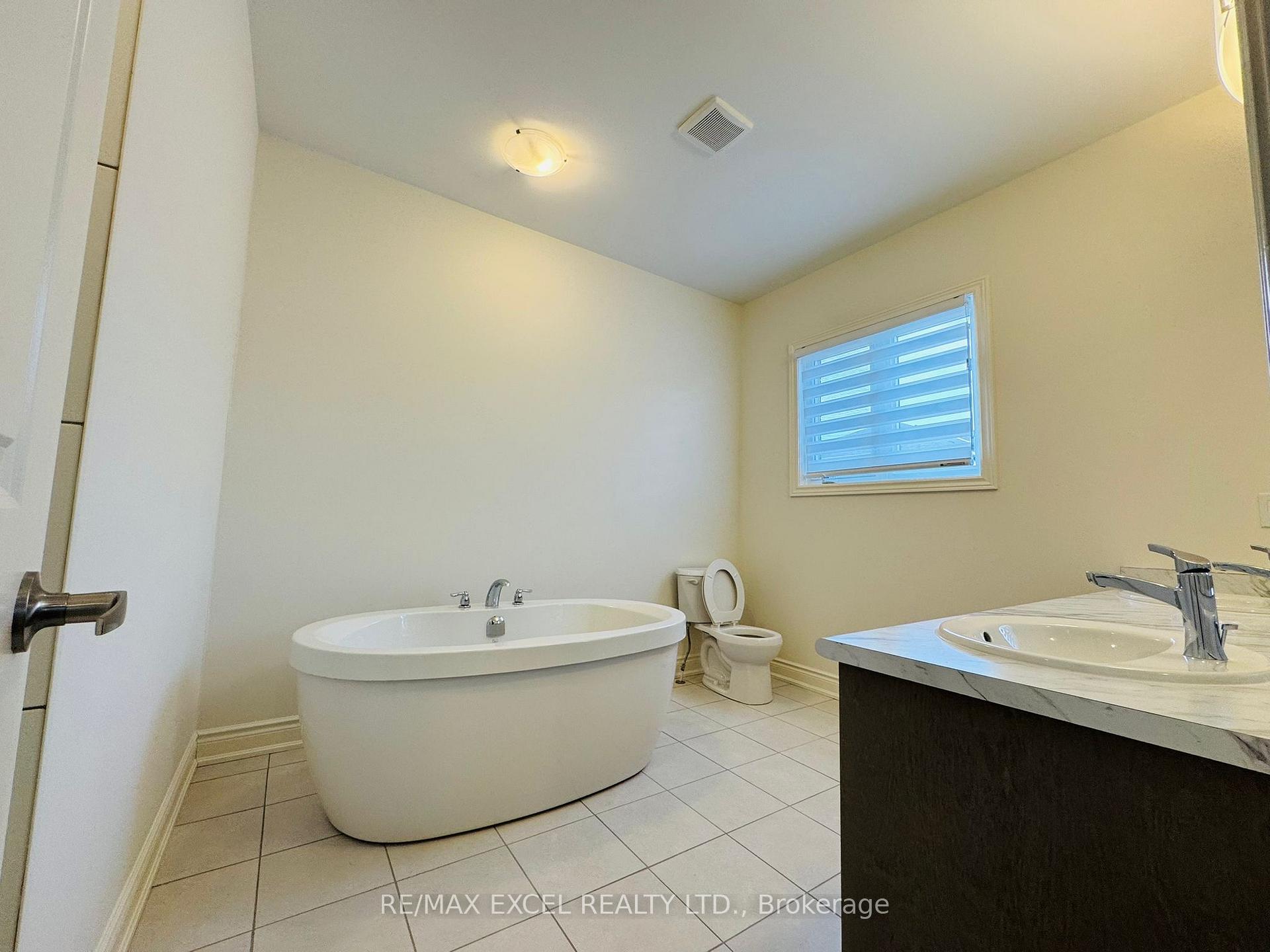 Photo 13 of 2191 Crystal Drive, Oshawa, Kedron — HOMEH