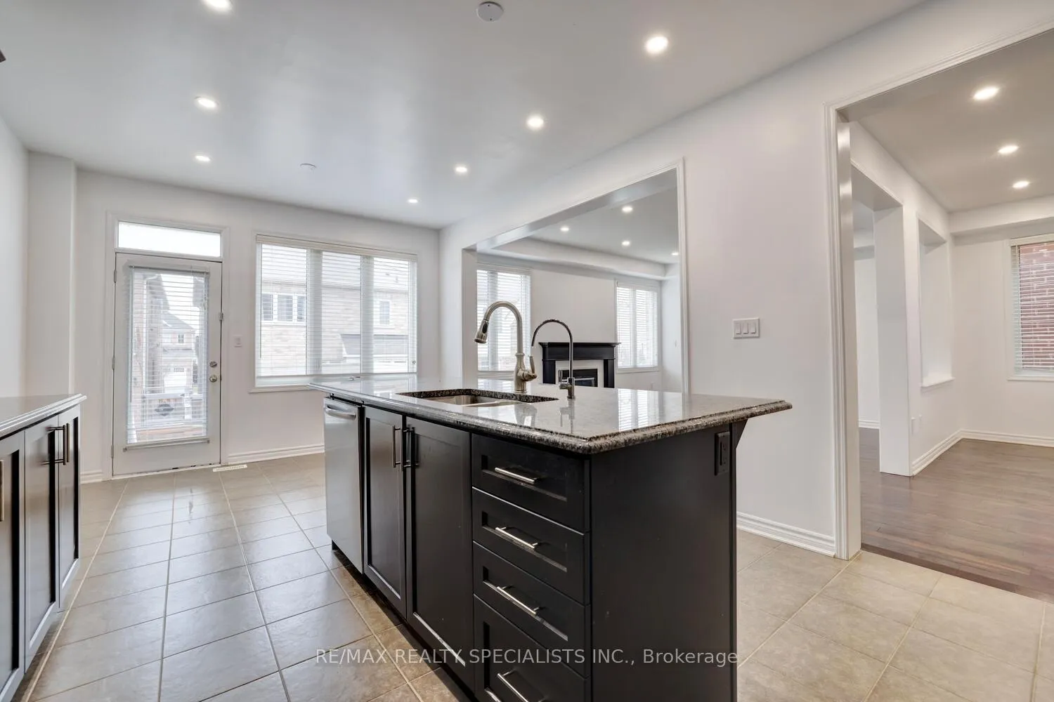 Photo 19 of 8 Rottenburg Crescent, Milton, Willmott — HOMEH