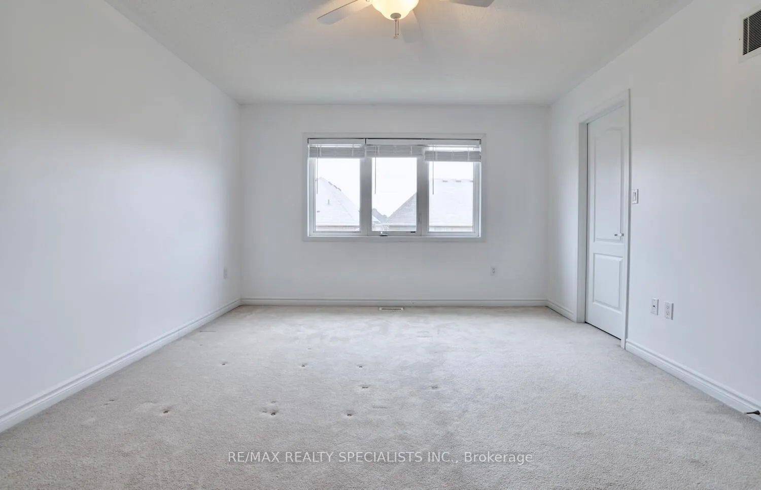 Photo 37 of 8 Rottenburg Crescent, Milton, Willmott — HOMEH