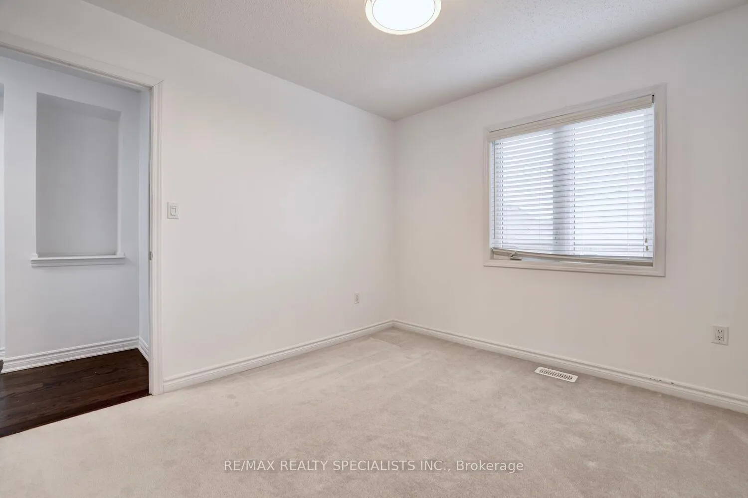 Photo 39 of 8 Rottenburg Crescent, Milton, Willmott — HOMEH