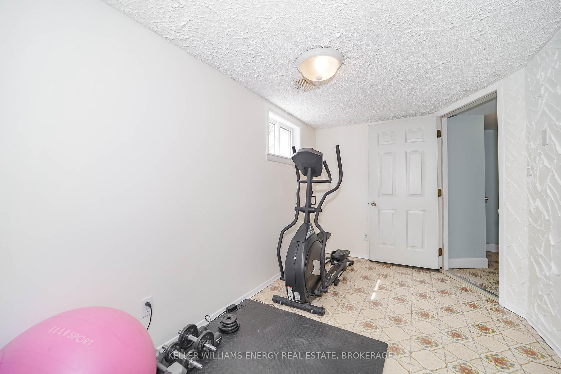 Photo 21 of 279 Windsor Street, Oshawa, Donevan — HOMEH