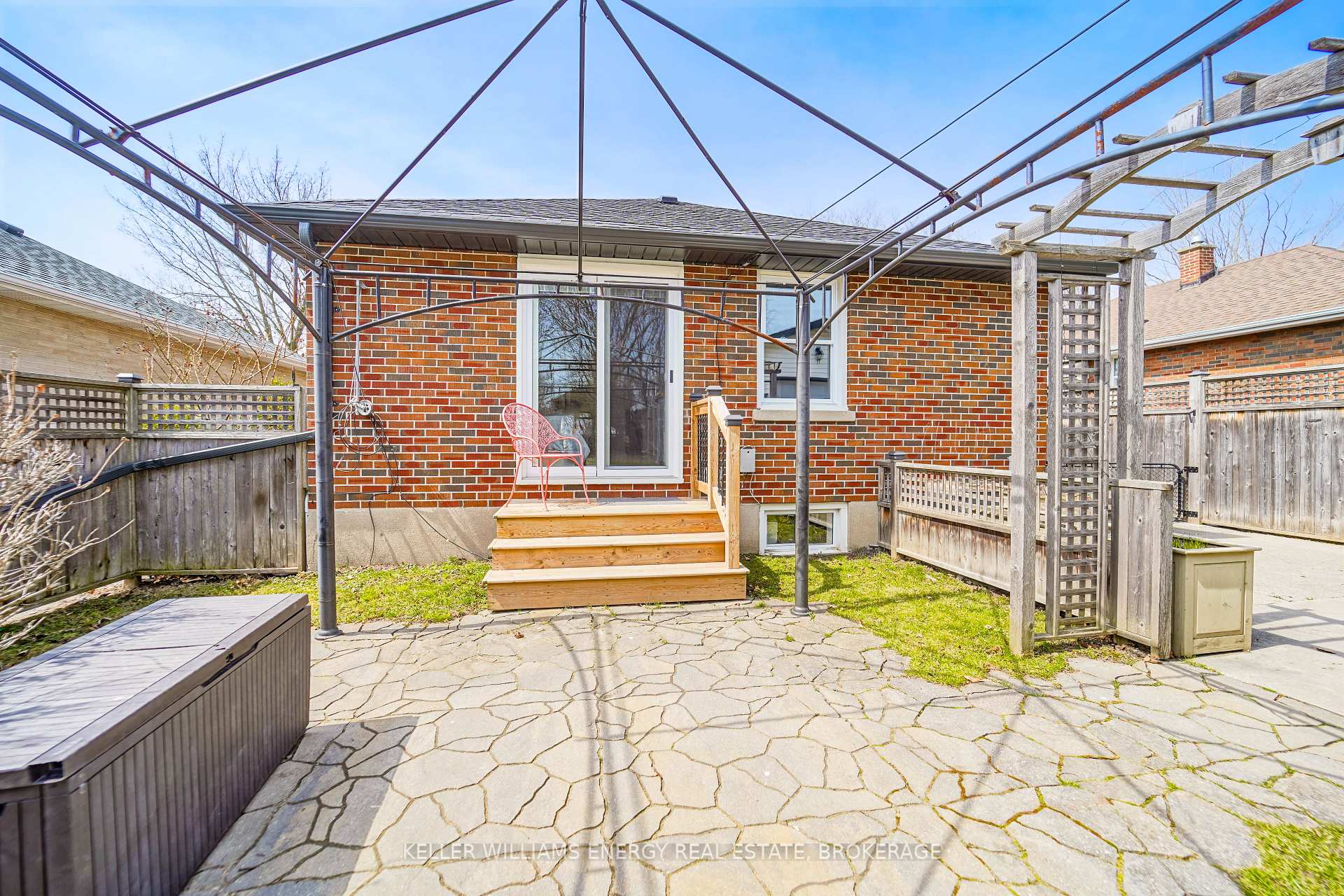 Photo 30 of 279 Windsor Street, Oshawa, Donevan — HOMEH