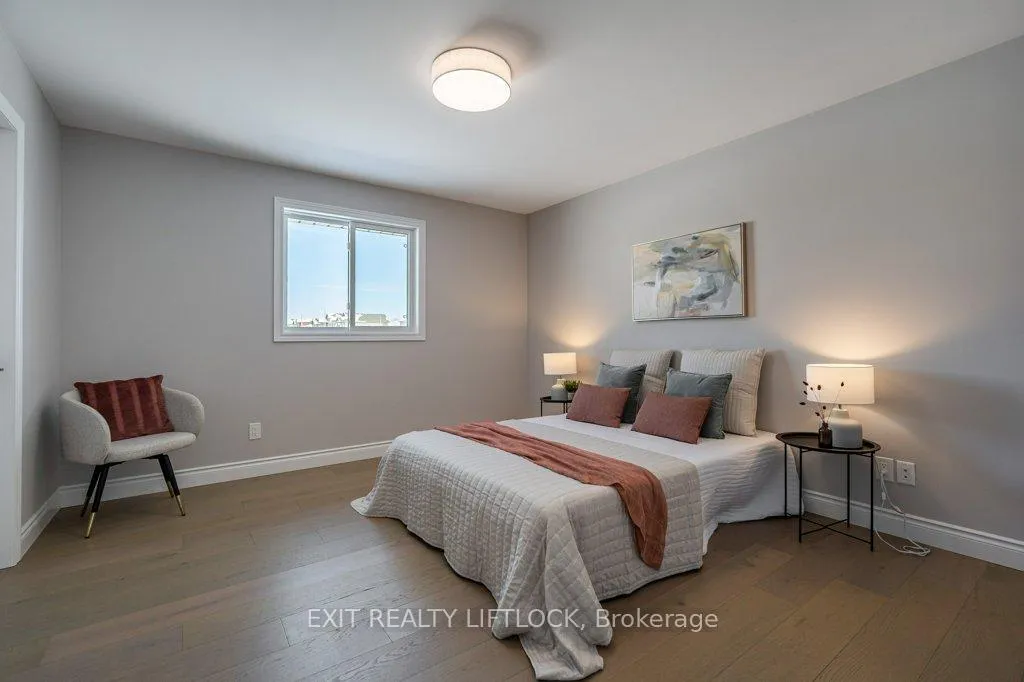 Photo 20 of 802 Steinberg Court, Peterborough, Monaghan Ward 2 — HOMEH