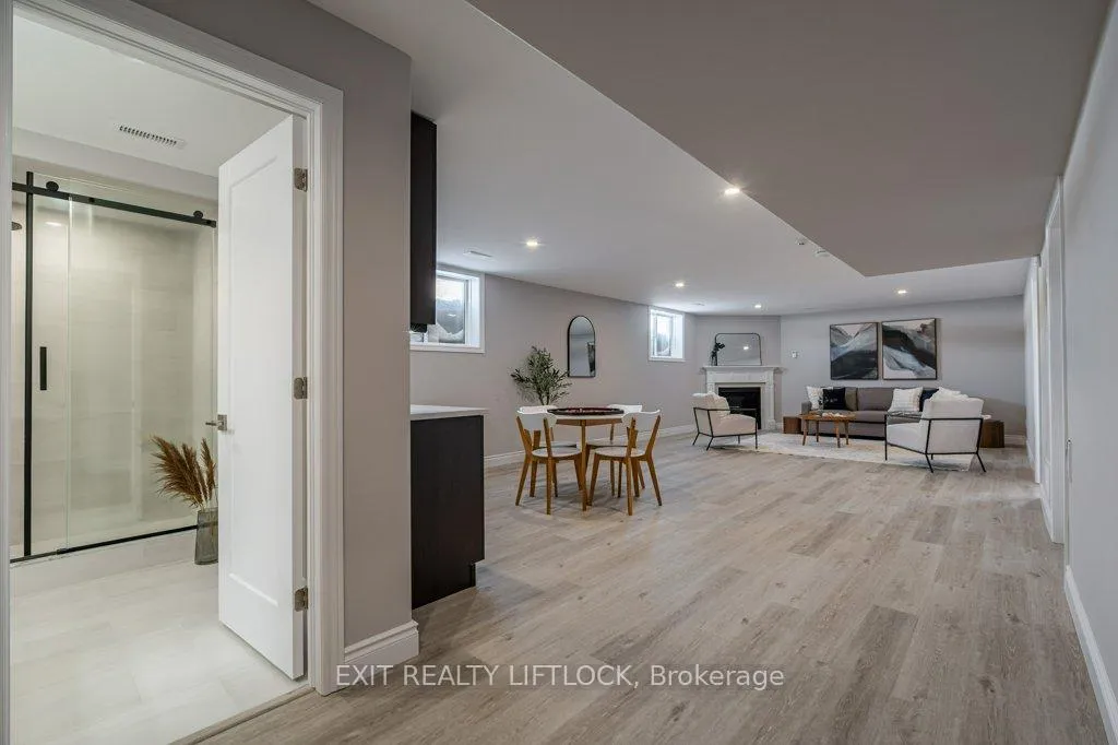 Photo 29 of 802 Steinberg Court, Peterborough, Monaghan Ward 2 — HOMEH